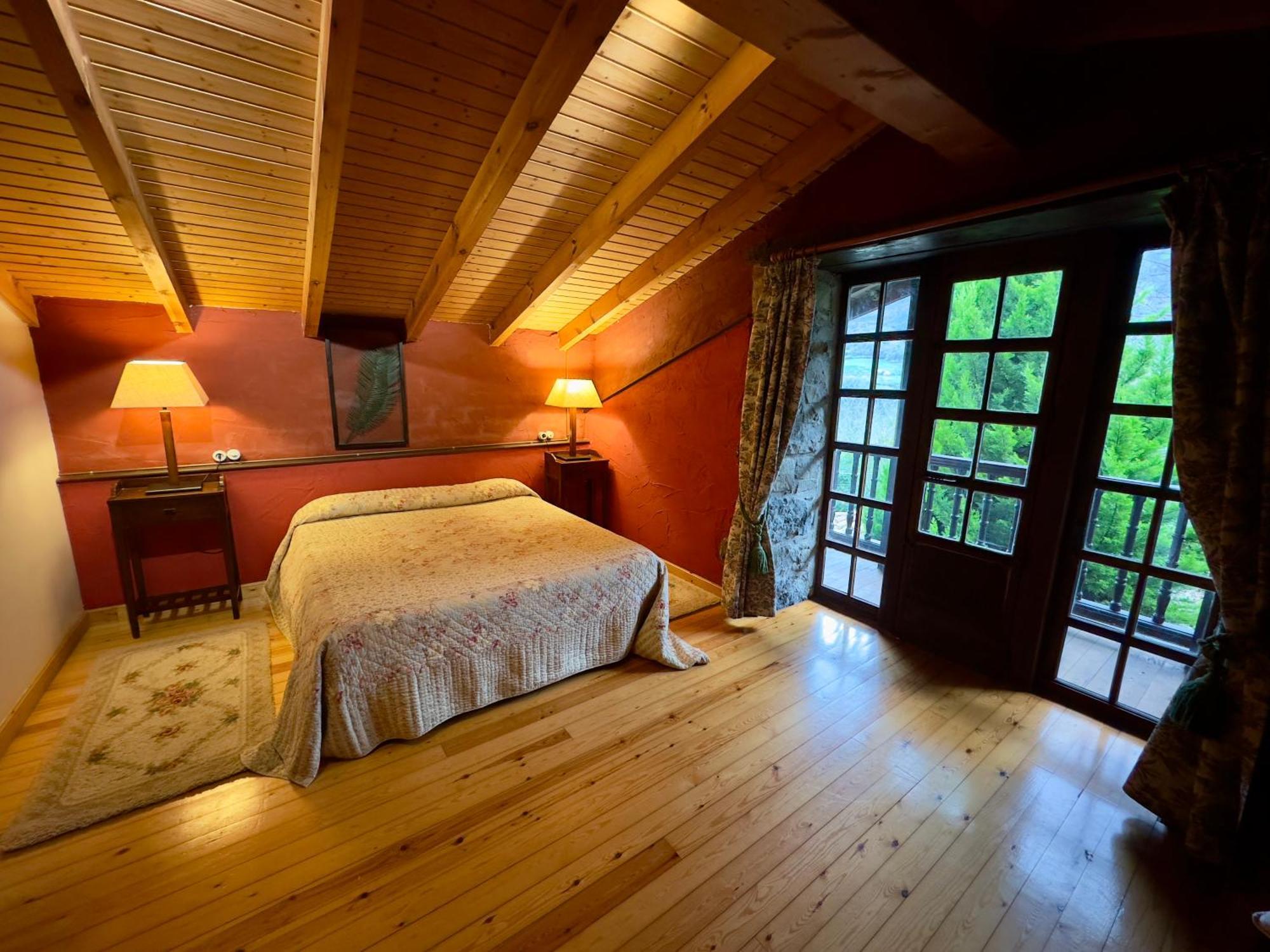 Hotel Palacio De Libardon Bagian luar foto